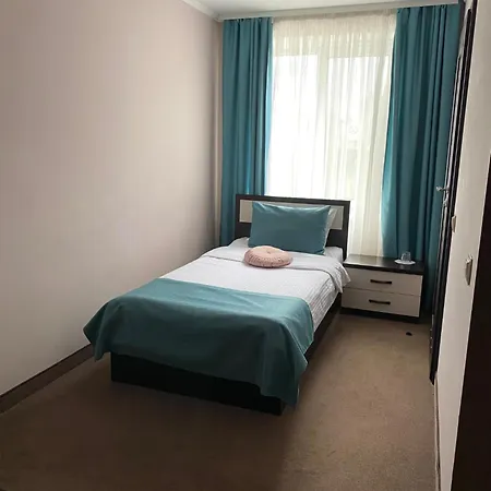 Amber & Cafe 3* Bohorodchany