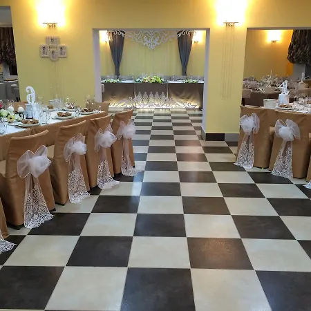 Hotel Amber & Cafe Bohorodchany