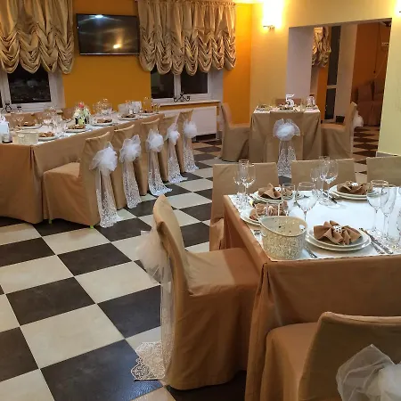 Hotel Amber & Cafe Bohorodchany