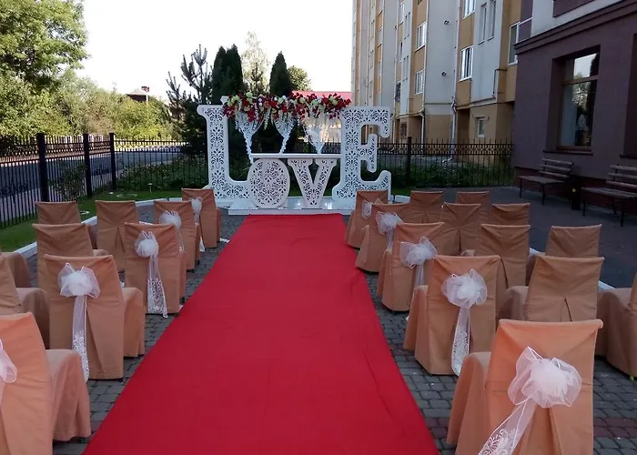 Hotel Amber & Cafe Bohorodchany
