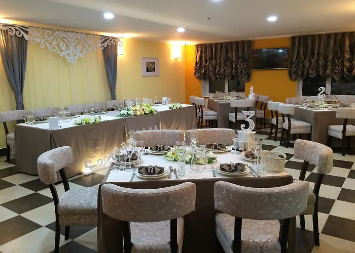 Amber & Cafe 3* Bohorodchany