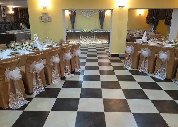 Ξενοδοχείο Amber & Cafe Bohorodchany